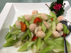 -双子楼大酒店(城开国际写字楼店)