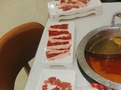 -嘎琉鲜切牛肉自助火锅
