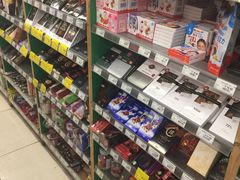 -绿叶子超市(公园大道店)