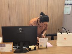 -灸春堂·艾灸·痛症·整脊连锁(之江银泰店)