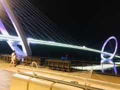 -南京眼步行桥