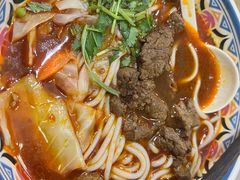 -鑫花溪牛肉米粉(人民广场店)