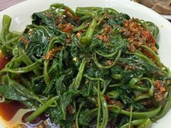 剁椒藤菜-洪霞餐馆
