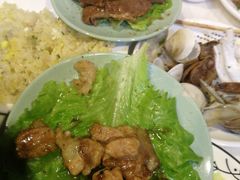 -虾弄弄海派小龙虾·牛羊蝎子火锅