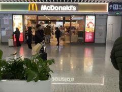 -麦当劳(上海虹桥站30B检票口楼上)