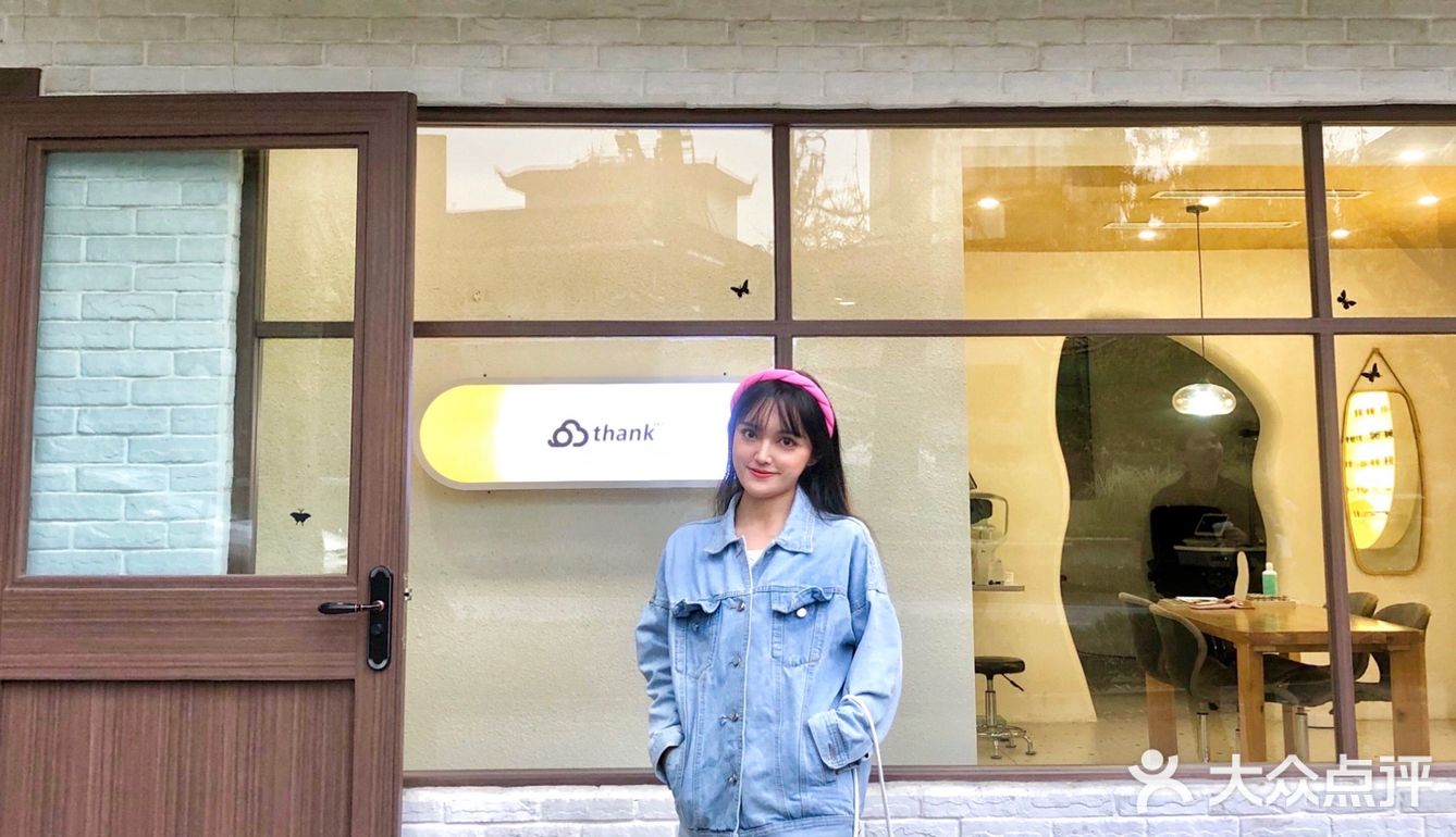 眼镜店也可以沉浸式体验👓拍照挑眼镜两不误  