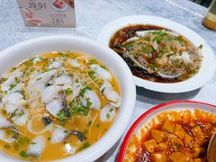 金汤酸菜鱼-聚丰园•湖鲜餐厅(阿红私房菜梅石路店)