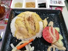 泰式无骨海南鸡配鸡油饭-阿飛冰室(下沙店)