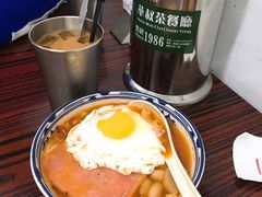 餐肉蛋通粉-華叔茶記