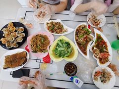 -覃记海鲜美食餐厅