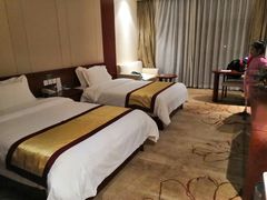 -兴芮温泉度假区