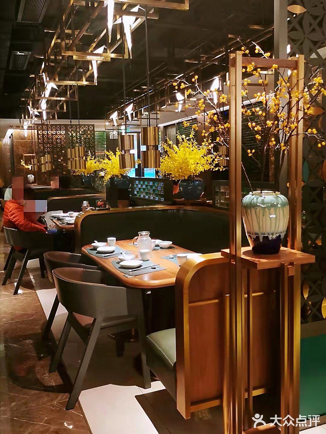 一间致力于原创的新派粤式料理餐厅
