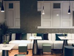 -潮一不贰·法式甜品·生日蛋糕·西式简餐(外滩店)