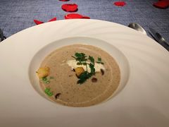 黑松露浓汤-弦月窗LUNETTE BY AMANDA(复兴路店)