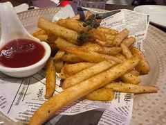 迷迭香藤椒薯条-1886德国汽车餐厅(外滩中央店)