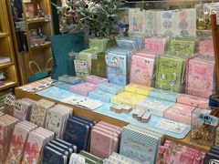 -猫的天空之城概念书店(苏州诚品店)
