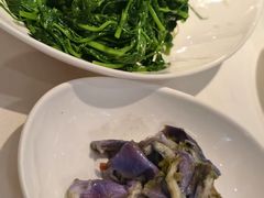 清炒豌豆尖-渝信川菜·川味家常菜(新辰里亚运村店)