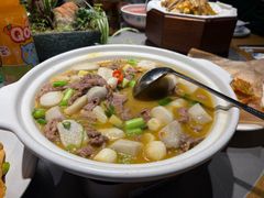 -头上红煨盐鸡·非遗院子餐厅