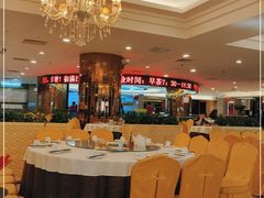 -御满江海鲜酒家(洛溪新城店)