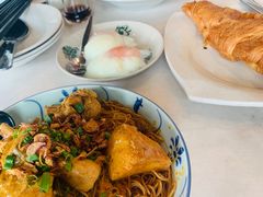 咖喱猪肠粉-何九海南茶店(鬼仔巷店)