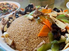 锅巴肉片-柏合黄记豆腐皮饭店