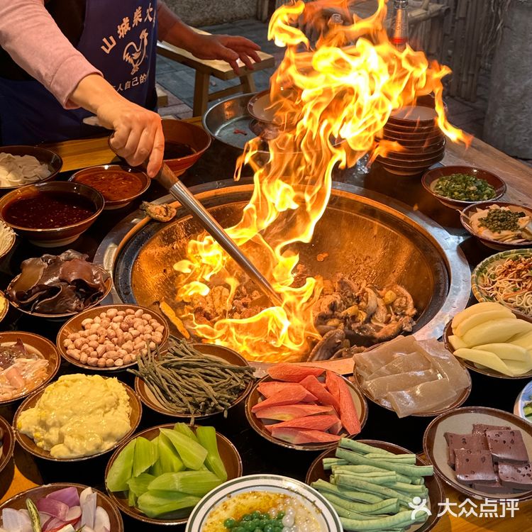 家人们谁懂啊！！在重庆吃到好吃的的柴火鸡！！