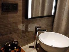 -深圳罗湖东门步行街亚朵X酒店