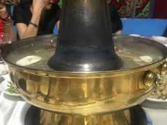 -吐哈石油大厦六鼎毡房民族特色餐厅