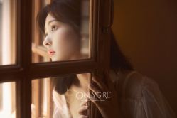 -onlygirl摄影美学馆高端定制(江滩店)