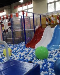 -开心哈乐亲子乐园(东森时尚百货店)