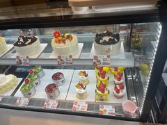 -花花卷卷·鲜食蛋糕(静安久光百货店)