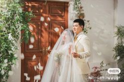 点击看大图 -THE QUEEN(北京店)