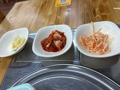 -亲昵春川鸡排(韩国美食街店)