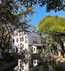 -莲生母婴月子中心(清水河公园店)