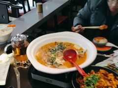 -川流不息·地道川菜·小龙虾(松东路店)