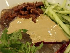 麻酱拉皮-东方饺子王(中央大街创始店)