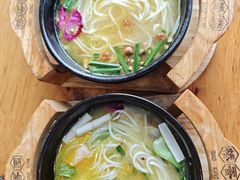 -桥香园过桥米线(国贸店)