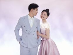 -雪中彩影婚纱摄影·微光艺术中心