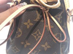 -文艺复兴百货(米兰大教堂广场店)