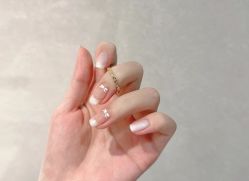 -赢韵美甲美睫瑞士净斑中心