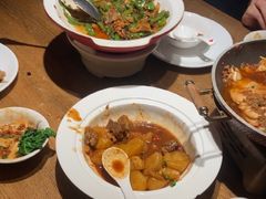 -爱碗亭·鲜炒湖南菜(壹城中心店)