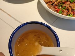 -阿瓦山寨·湘菜现炒·剁椒鱼头王(咸阳总店)