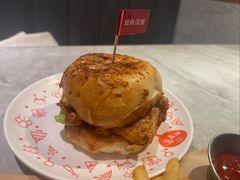 -必胜客(威高广场店)