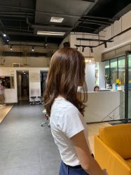 -FRIDAY星期五专业美发沙龙