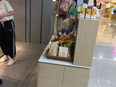 -奈雪的茶(鄞州万达店)