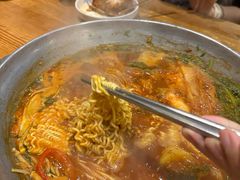 -喇喇排骨火锅·传统韩式脊骨汤(望京西园总店)