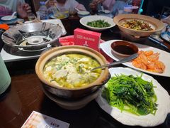 -魏铭鱼头捞饭(晋阳路店)