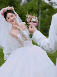 -莫兰迪婚纱摄影