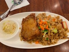 -玛格萝妮比萨屋(四平店)