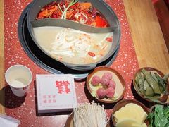 -赵美丽·重庆社区火锅·直营店(火车东站·中豪国际店)